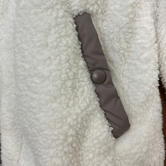 Free Country Women’s Summit Sierra Butter Pile Sherpa Fleece Jacket. - Picture 2 of 5